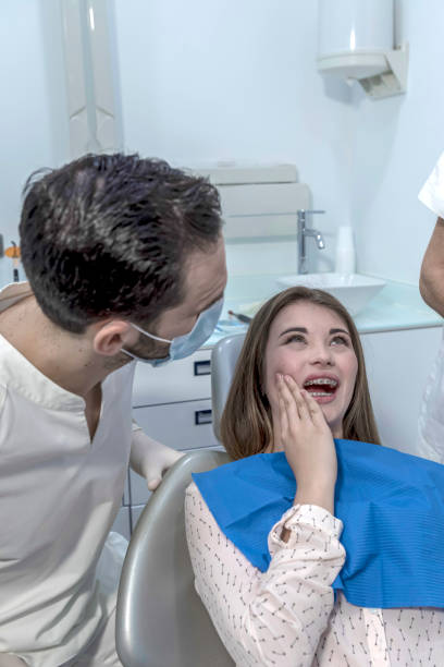 Best Broken Tooth Emergency  in Eureka, IL